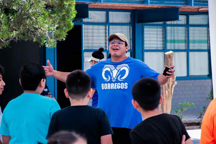 Labor social Borregos Guadalajara en escuela de Zapopan.