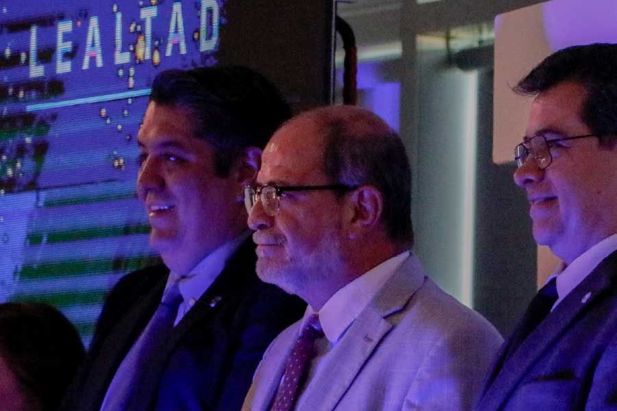 Profesor Luis Miguel Román