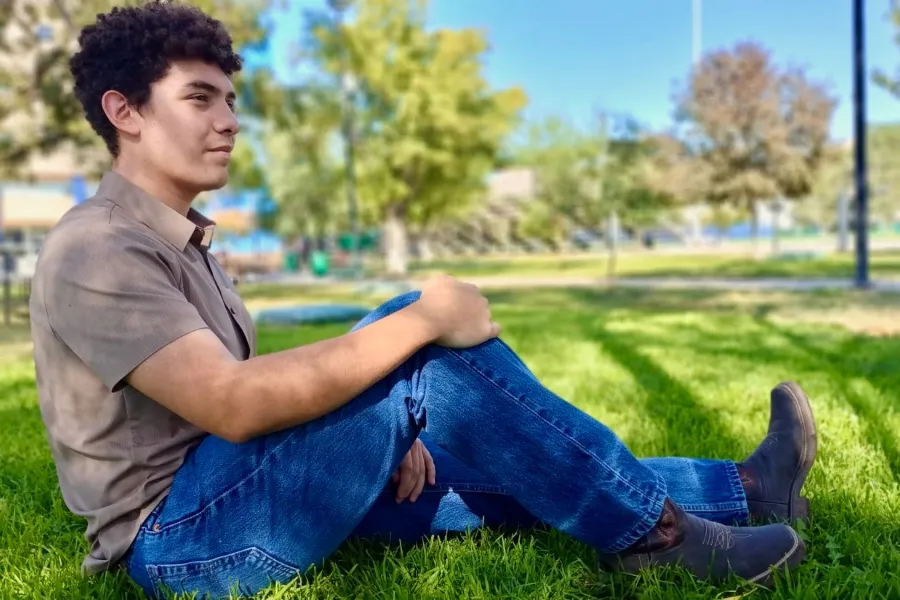 Leo Esc&aacute;rcega en el Tec de Monterrey campus Chihuahua antes de viajar a la Future Action Summit en Malasia.