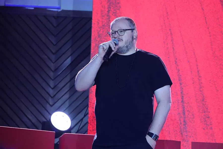 Leonel García, cantante y compositor, en TEDxTecdeMty.