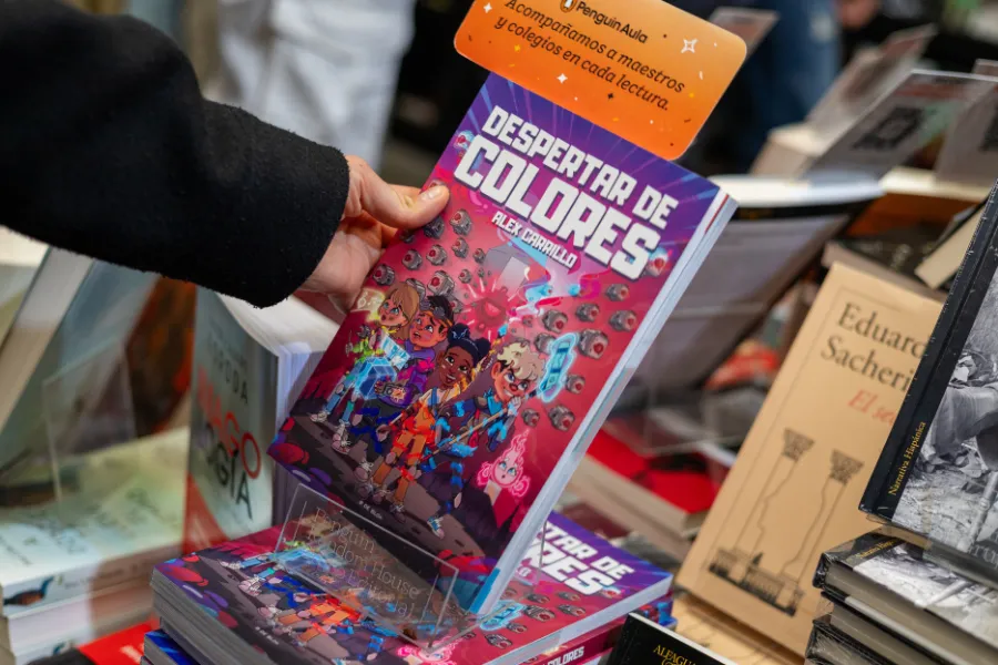 libro de Alex Carrillo