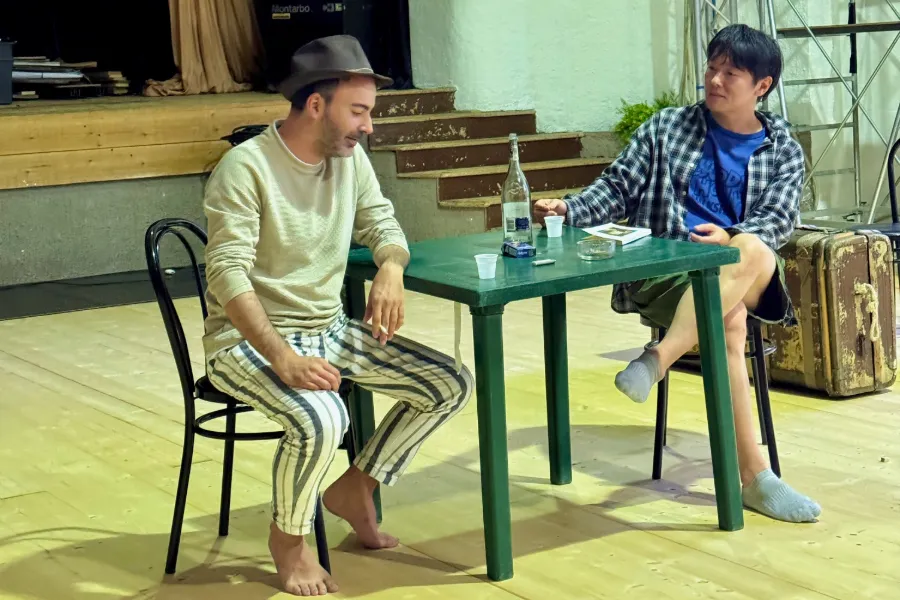 Lillián Vivero dirige Noches blancas, de Dostoyevski, en el taller del Instituto Internacional del Teatro de la UNESCO.