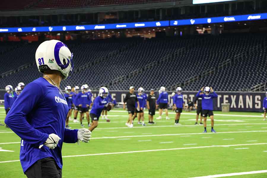 Los Borregos Monterrey entrenaron una en el NRG Stadium la noche previa al clásico.