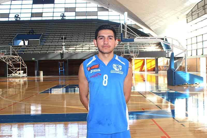 Luis Eduardo Mora en gimnasio del Tec, campus Monterrey