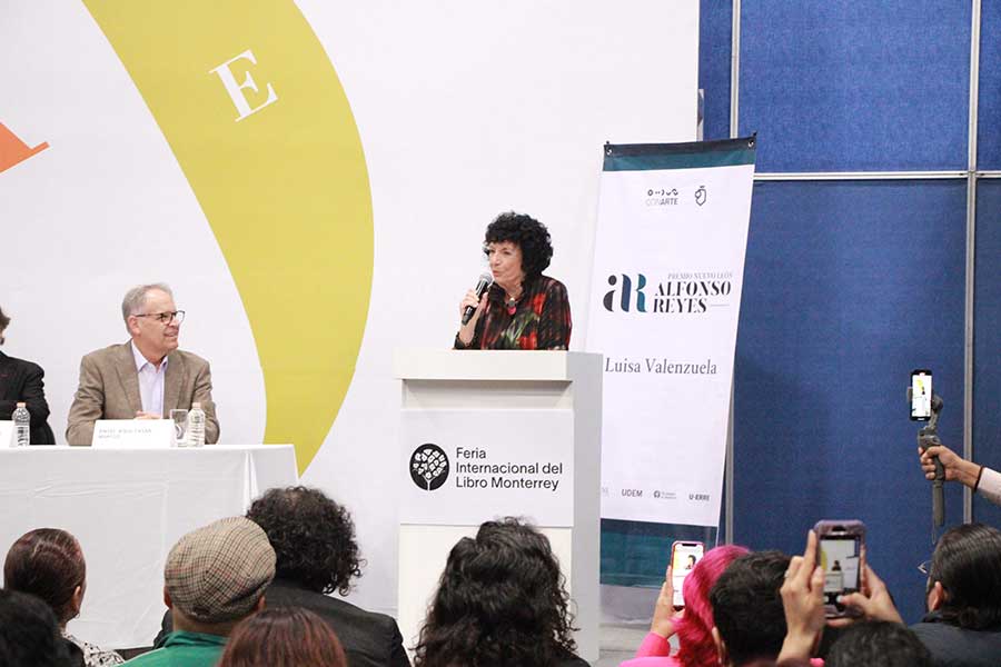 Luisa Valezuela cuenta con una trayectoria de más de 50 años en el mundo de la literatura.