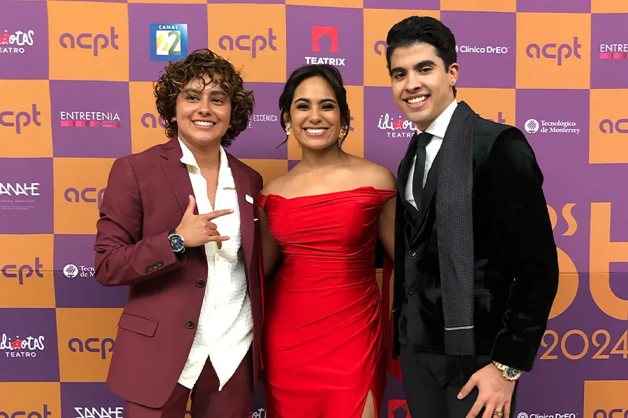 Mari&aacute;n Guzm&aacute;n durante la ceremonia de los Premios ACPT 2024, donde fue nominada como Actriz Revelaci&oacute;n.