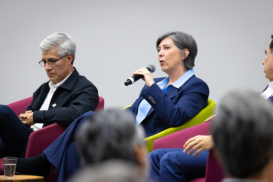 Maricarmen Elosúa en el panel