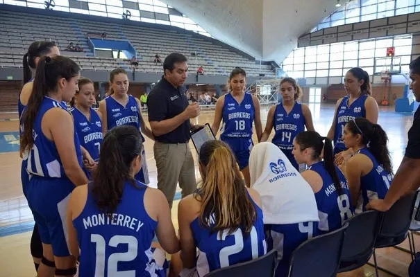 Con Mario Moreno al mando las Borregas de Basquetbol han sido campeonas de Universiada en cuatro de los cinco últimos años.