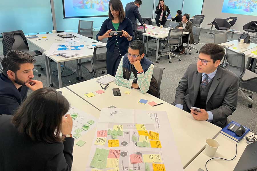 Participantes de la iniciativa Aqua Innovaci&oacute;n en el campus Monterrey.