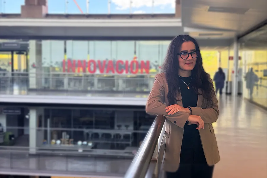 Victoria de León promueve inclusión de mujeres en STEM.