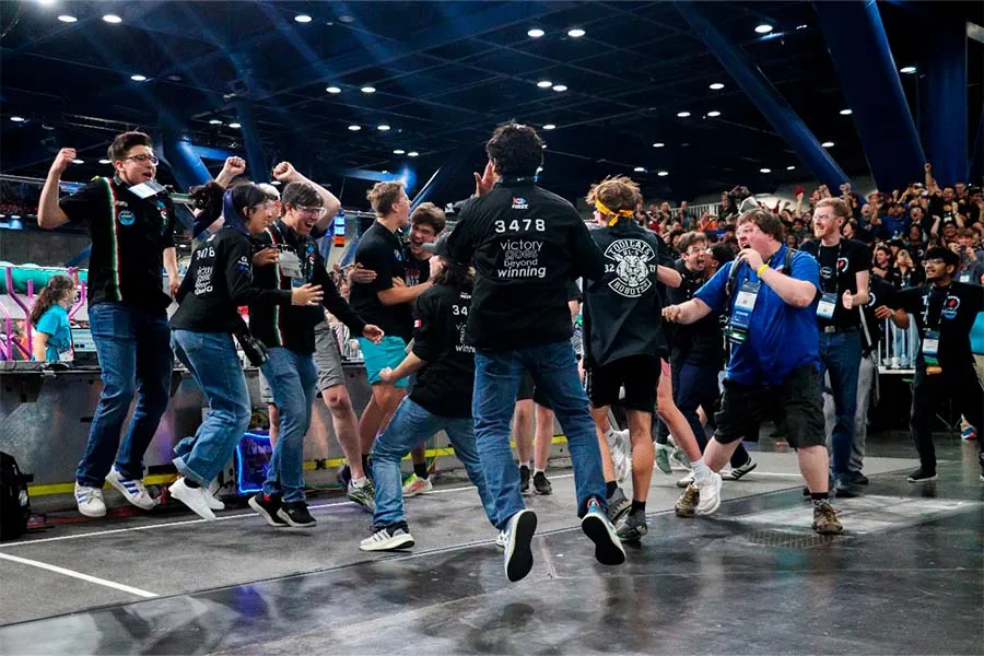 Mexico llega a finales de mundial de robótica FIRST