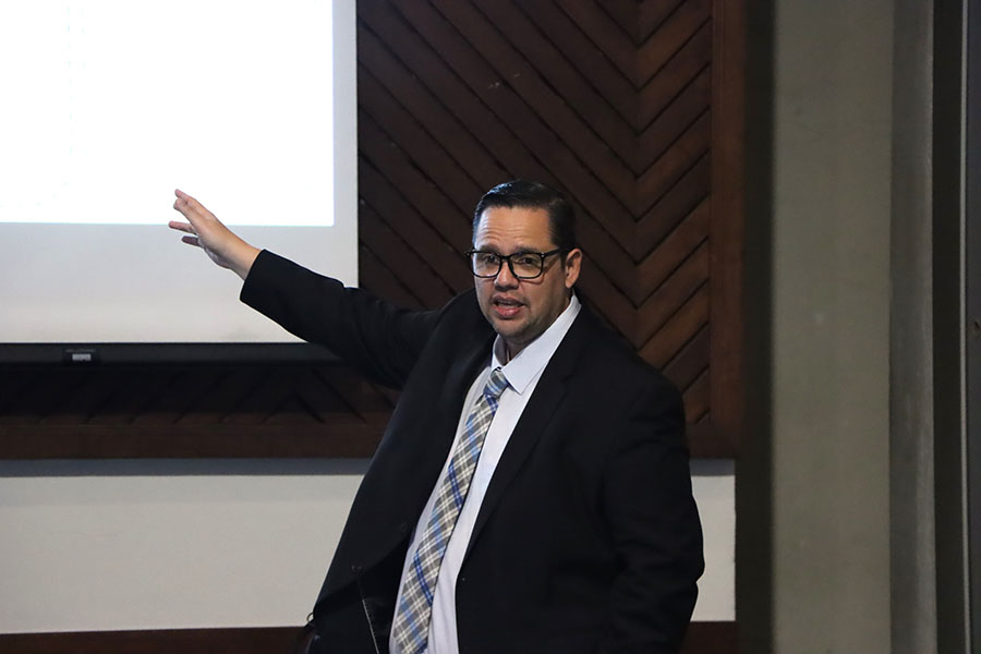 Miguel Davis, profesor de ingenier&iacute;a civil del campus Monterrey.