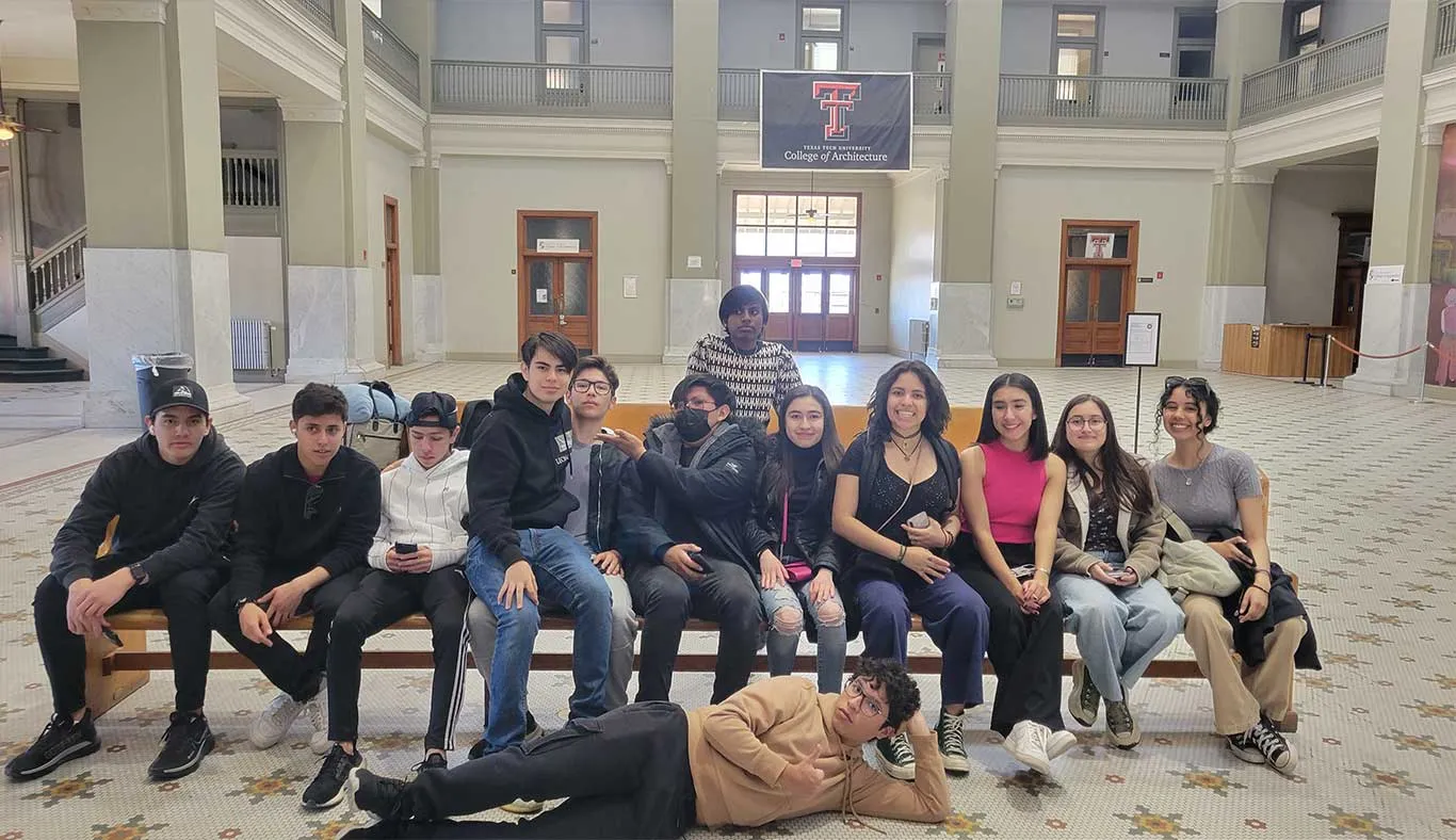 Alumnos PrepaTec campus Ciudad Juárez