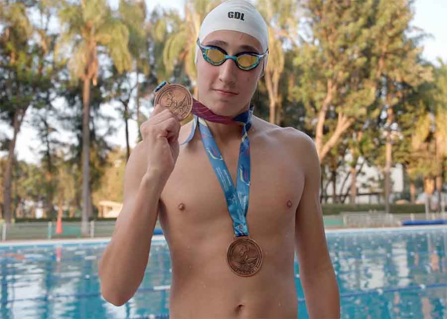 Juegos Centroamericanos nadador de PrepaTec Santa Anita. 