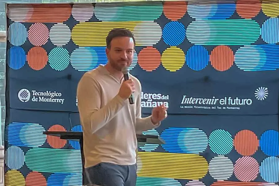 Pablo Marín comparte charla de activismo con Red de Filantropía Impulso Sonora