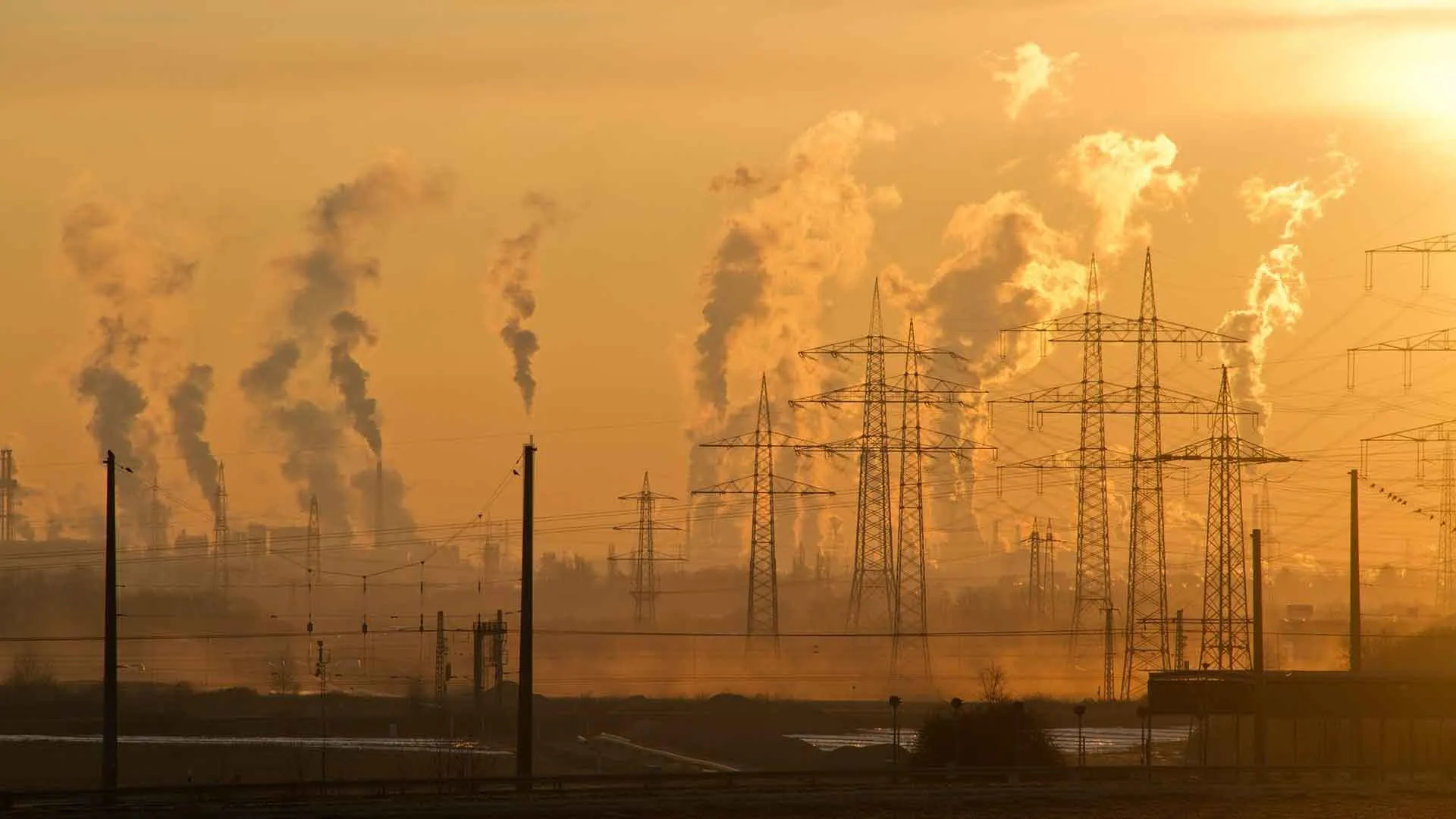 Se debe analizar a futuro las implicaciones de la industria energética mexicana 