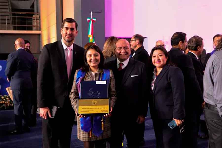 Egresada Tec gana Premio Nacional Ceneval de Comunicación 2023 
