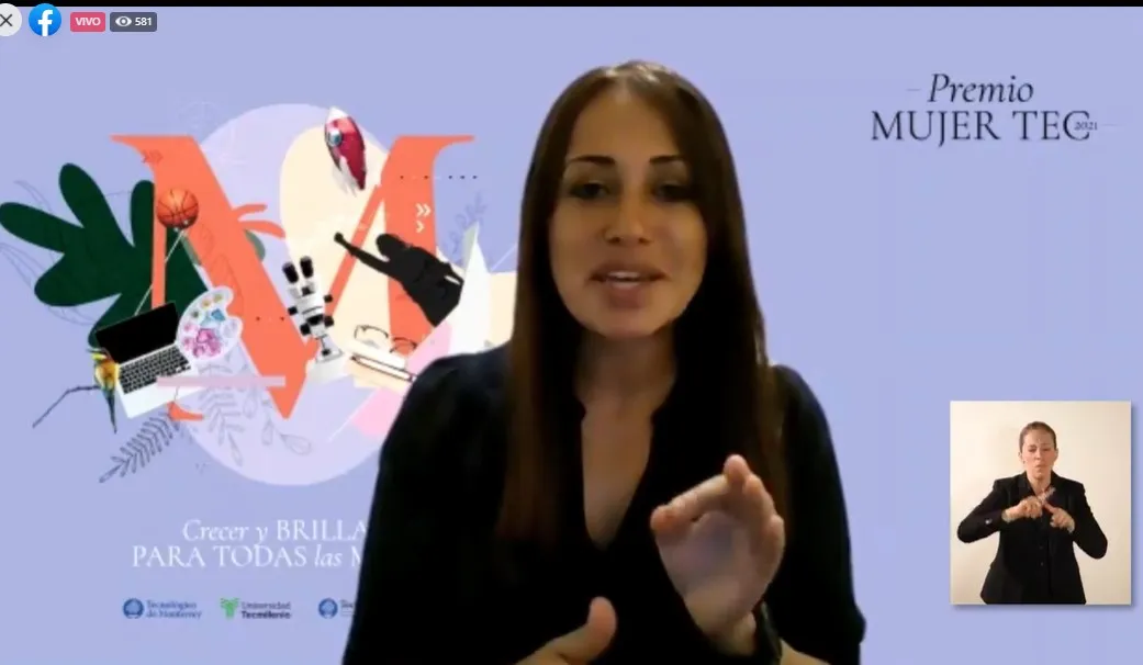 Por su apoyo a frenar el cambio climático Teresita Alcántara recibió el Premio Mujer Tec 2021 en la categoría Medio Ambiente