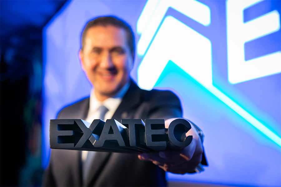 Los Premios EXATEC se entregan a egresados y egresadas con una carrera excepcional en sus áreas profesionales.