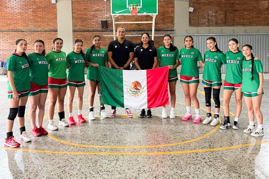 Equipo selectivo que representó a México en el Festival Internacional de América
