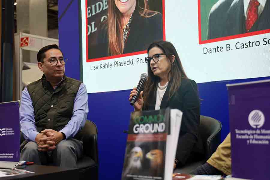 Presentaciones de libros en la FIL Guadalajara, libro Common Ground, understanding Latin American and the US.