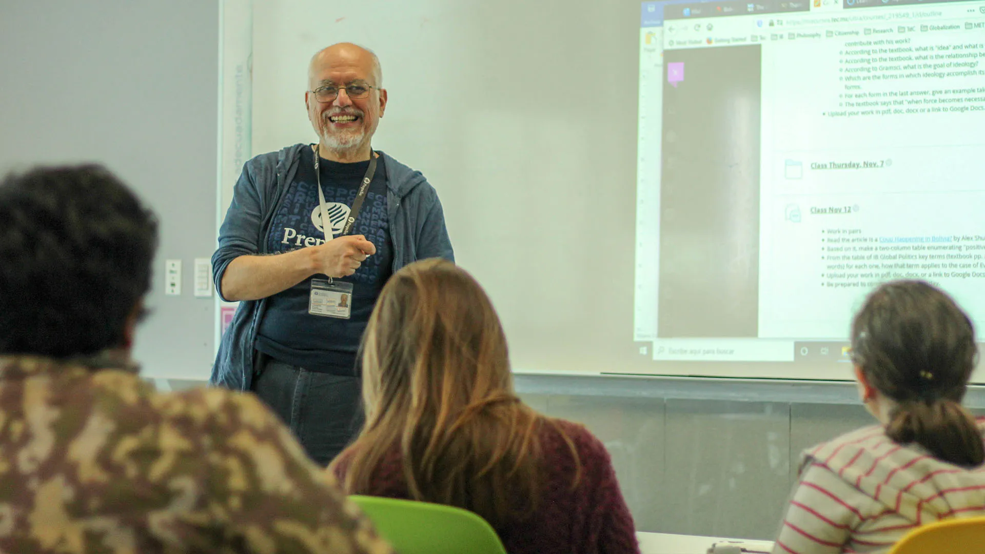 Expanden conocimiento: escriben profesores Tec libro para SEP
