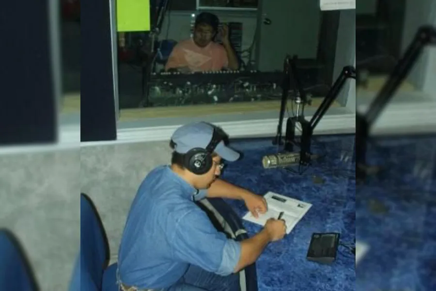 Las primeras cabinas de la radio del Tec estuvieron ubicadas en Aulas V.