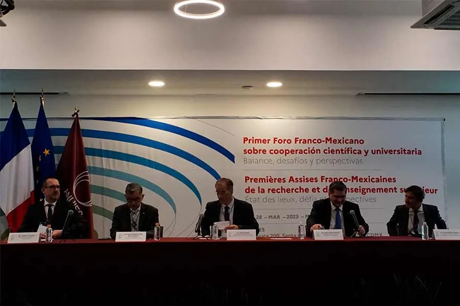 David Garza, rector y presidente ejecutivo del Tec partició en el Foro Franco - Mexicano sobre la cooperación universitaria y científica