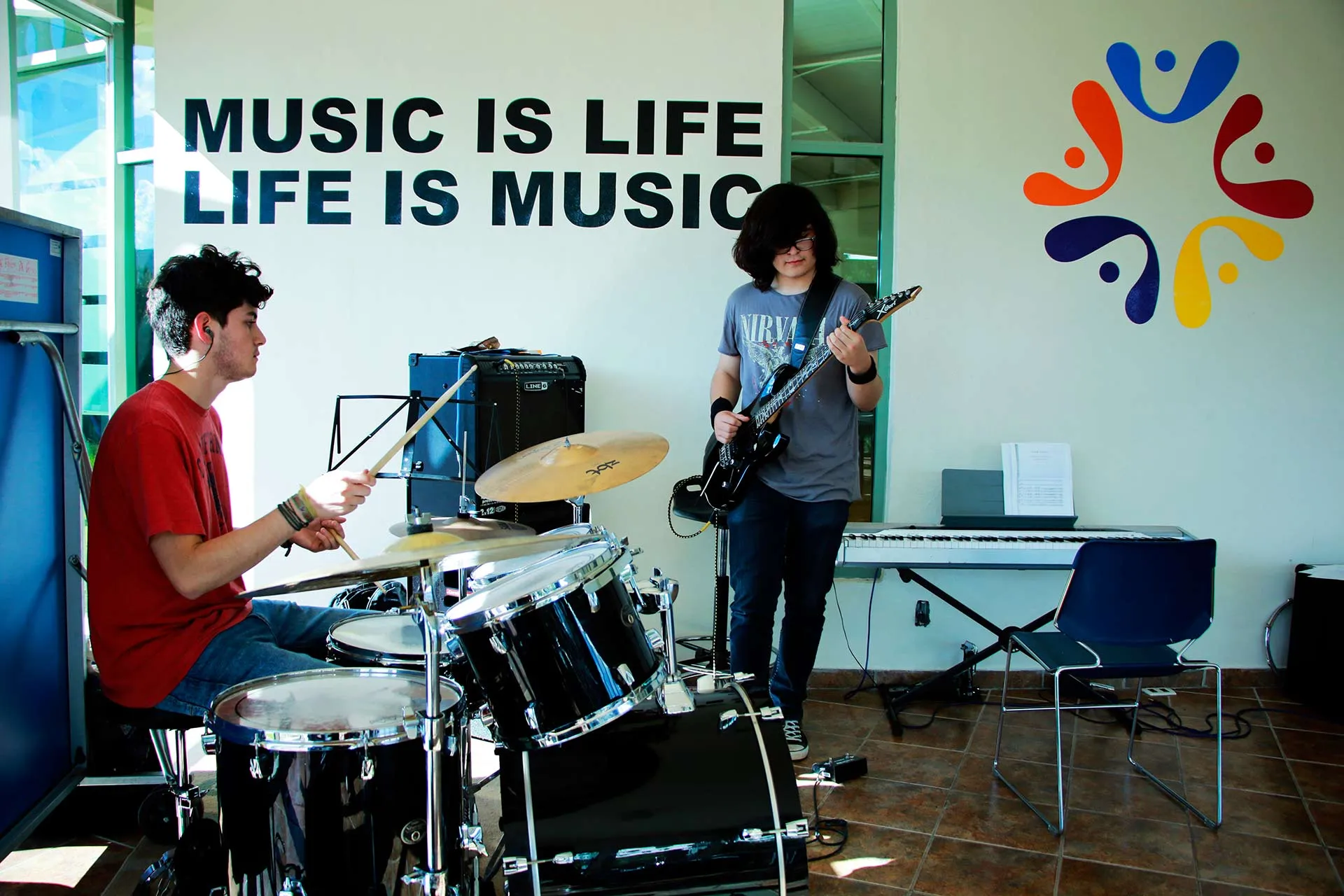 Alumnos de música en preparación