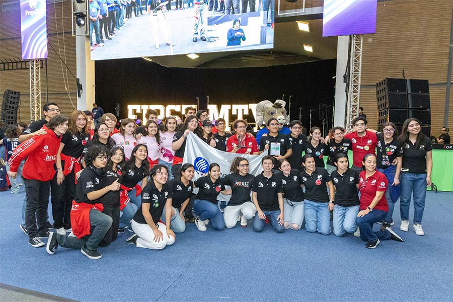 ROULT, equipo de PrepaTec Laguna, avanza al mundial de FIRST