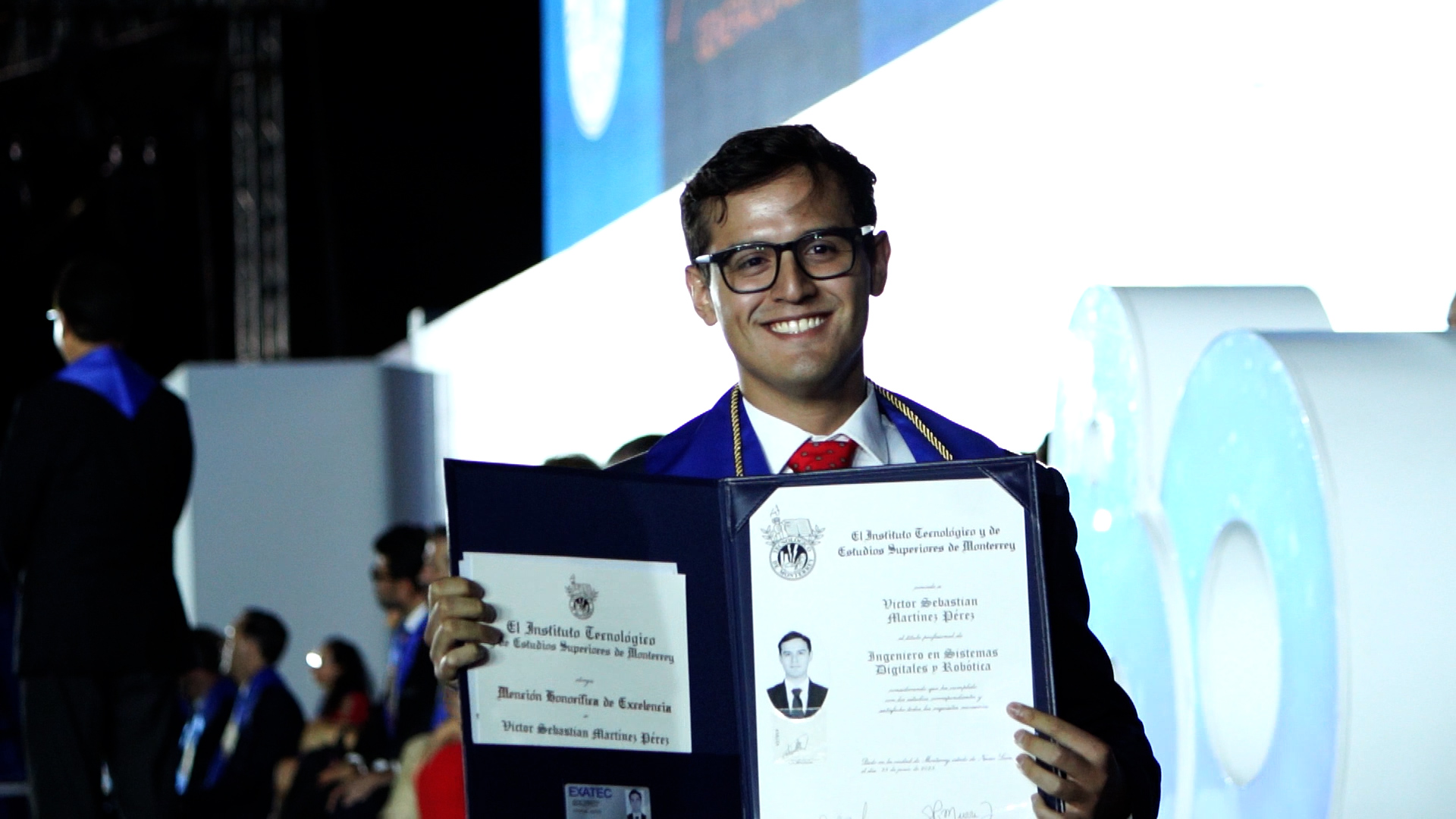 Sebastian Martínez, graduado generación junio 2023