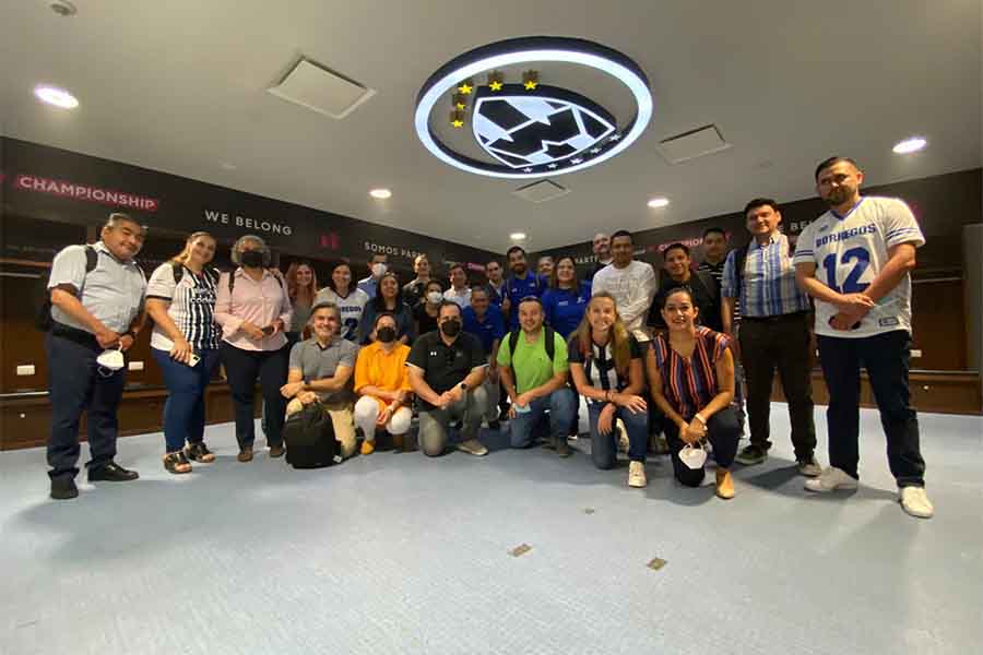 ¡En la cancha y en el aula! Profesores Tec toman reto con Rayados 