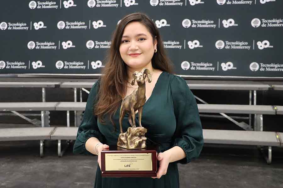 Sofía Guzmán, ganadora del Borrego de Oro en Residencias de la generación diciembre 2023.
