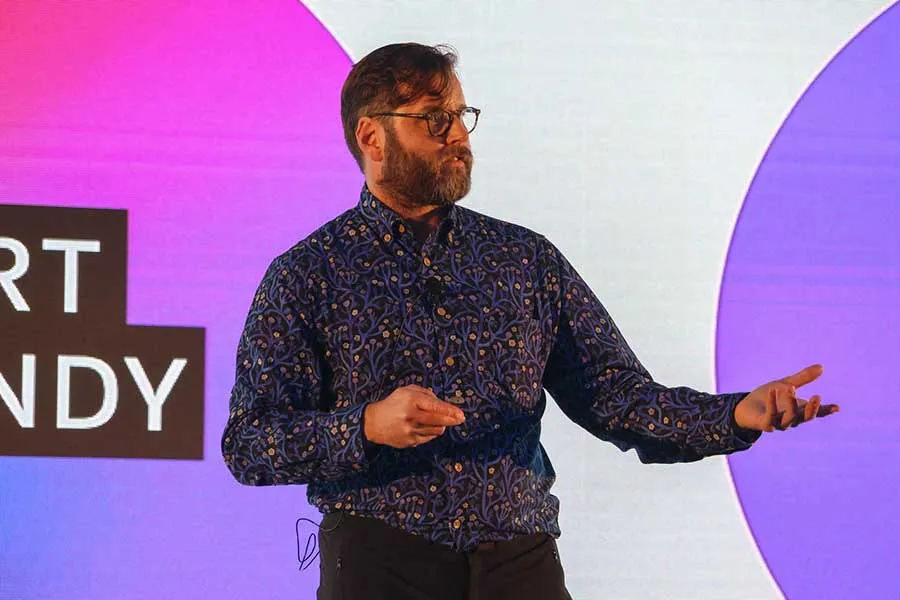 Stuart Candy es futurista, artista, facilitador y profesor del Tec de Monterrey