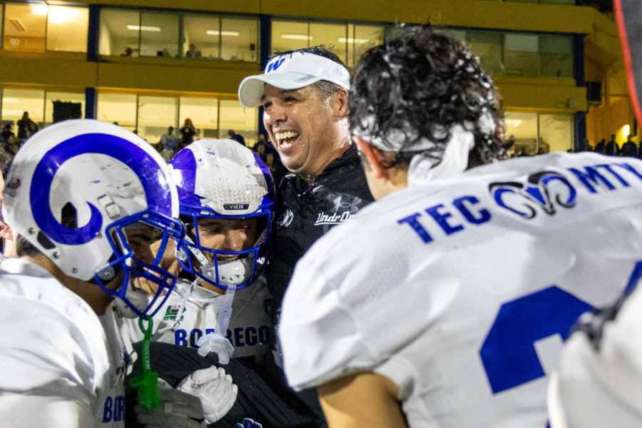 Tec de Monterrey en Tazón Azteca Borregos y coach