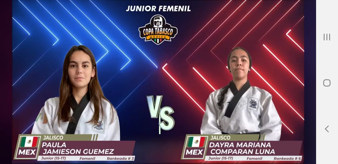 Alumna de Prepa Tec realiza su demostración de formas en Taekwondo en la Copa Tabasco 2020.