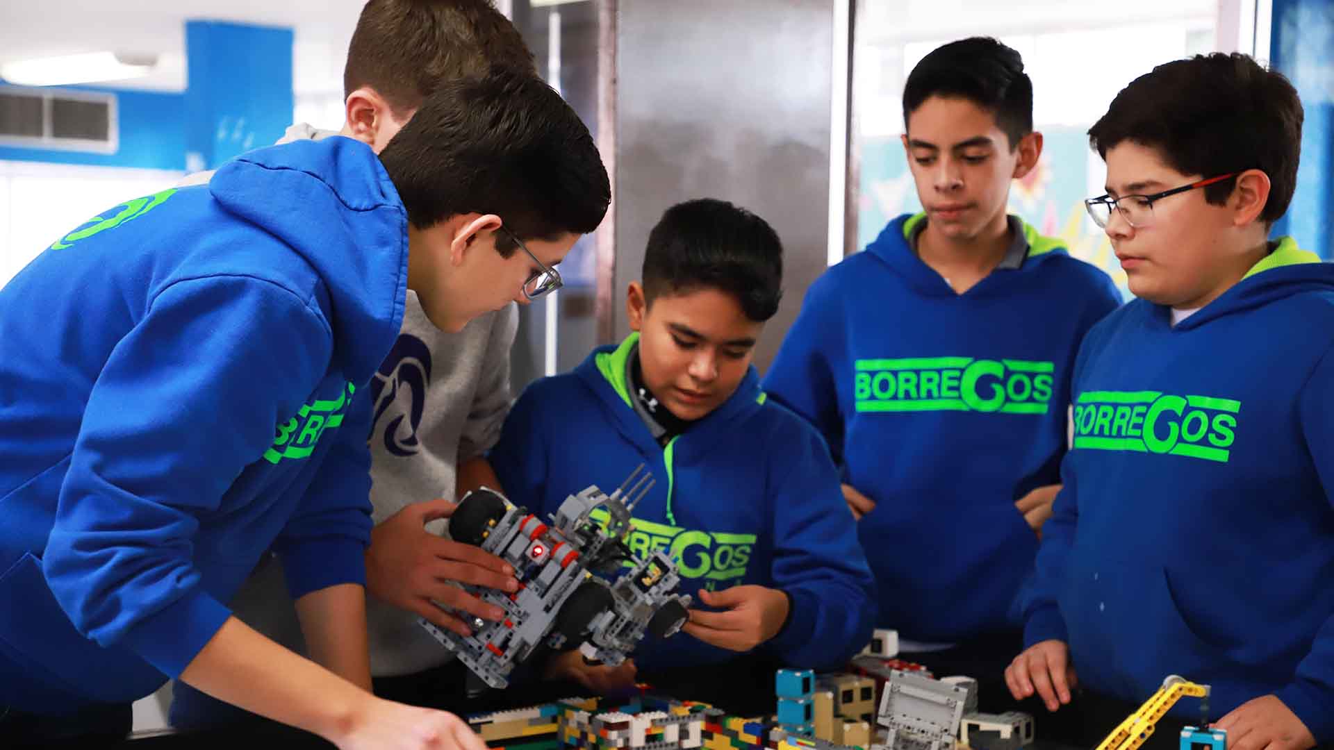 Tecminators obtienen pase a internacional en Brasil de First Lego League