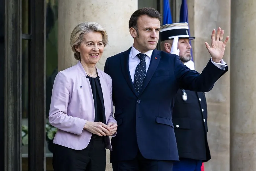 Líderes europeos Úrsula y Macron