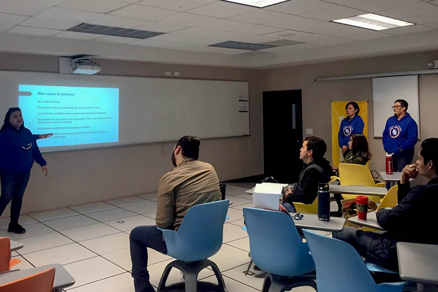 Alumnos en clase de Ciudadanía. 