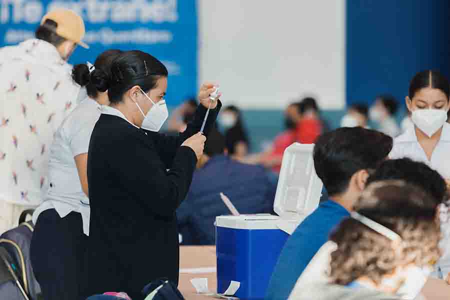 Tec de Monterrey campus Querétaro funge como centro de vacunación contra COVID-19 para jóvenes de 18 a 29 años de la comunidad Tec y personal médico del Estado.