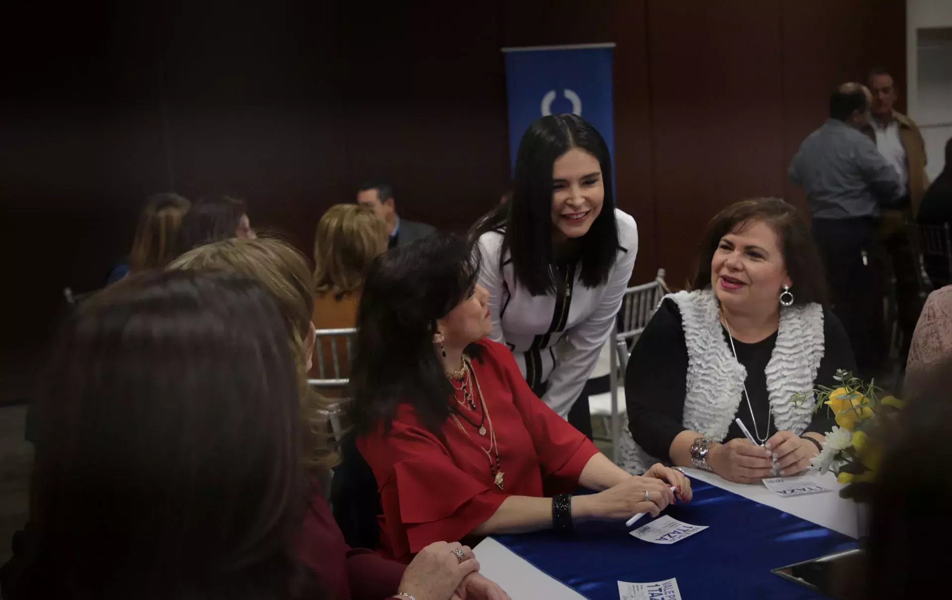 Exalumnos de regreso a su escuela