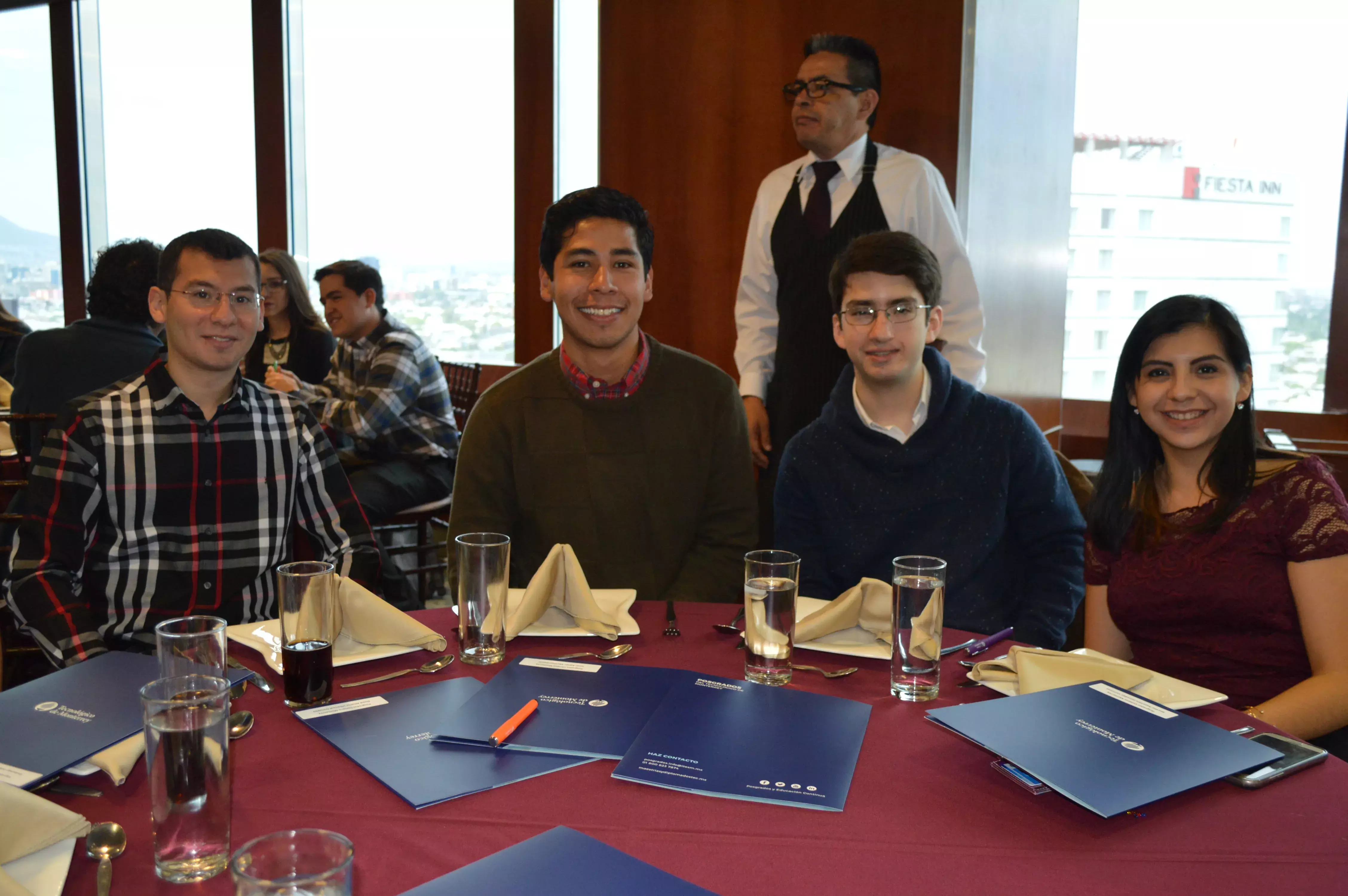 Estudiantes de la Escuela de Ingeniería y Ciencias durante su ceremonia de premiación en Campus Monterrey.