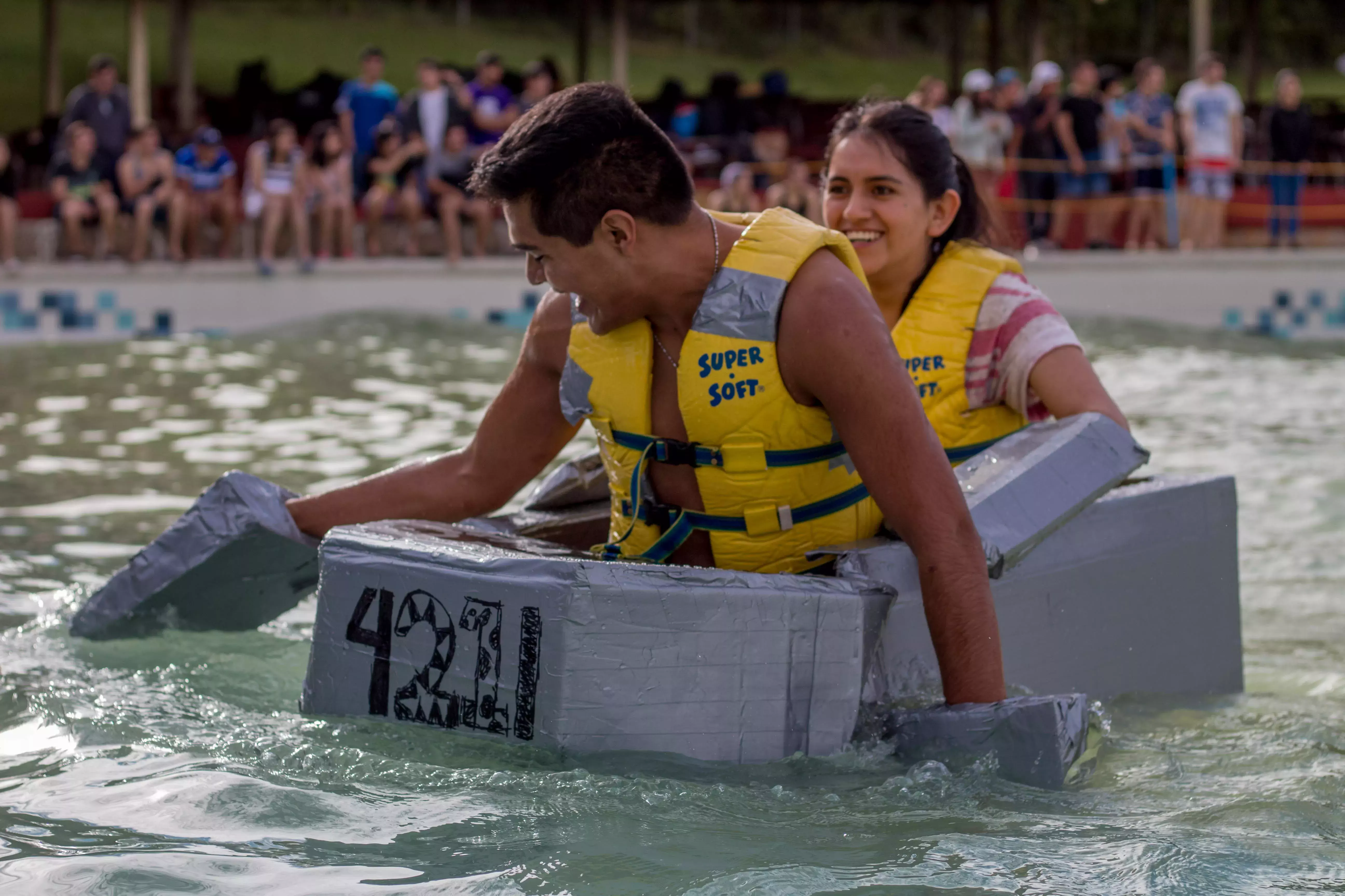 La Regata Industrial organizada por la Sociedad de Alumnos de Ingeniería Industrial y de Sistemas (SAIIS), se llevó a cabo en las instalaciones del parque acuático Ixtapan de la Sal en el Estado de México.