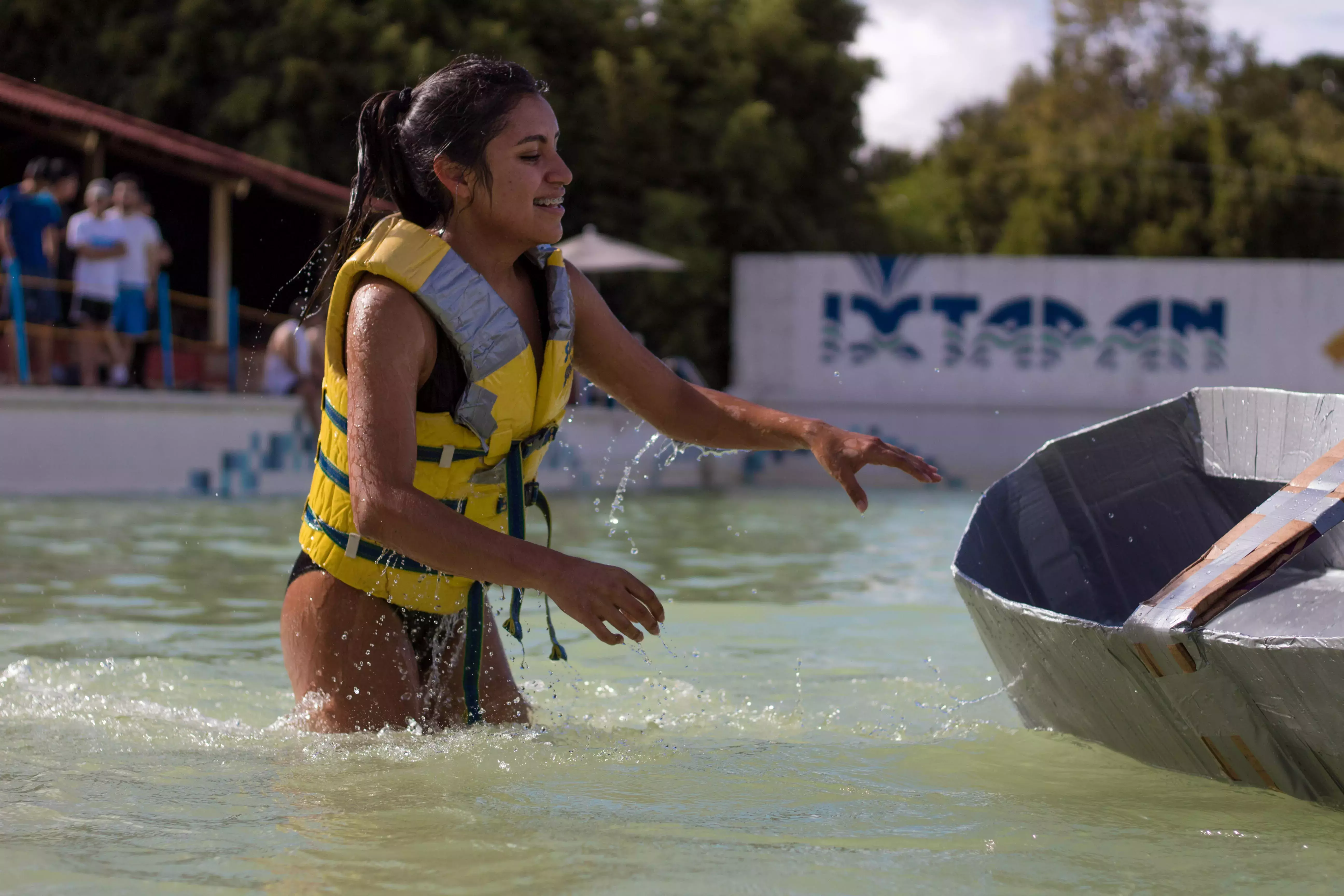 La Regata Industrial organizada por la Sociedad de Alumnos de Ingeniería Industrial y de Sistemas (SAIIS), se llevó a cabo en las instalaciones del parque acuático Ixtapan de la Sal en el Estado de México.