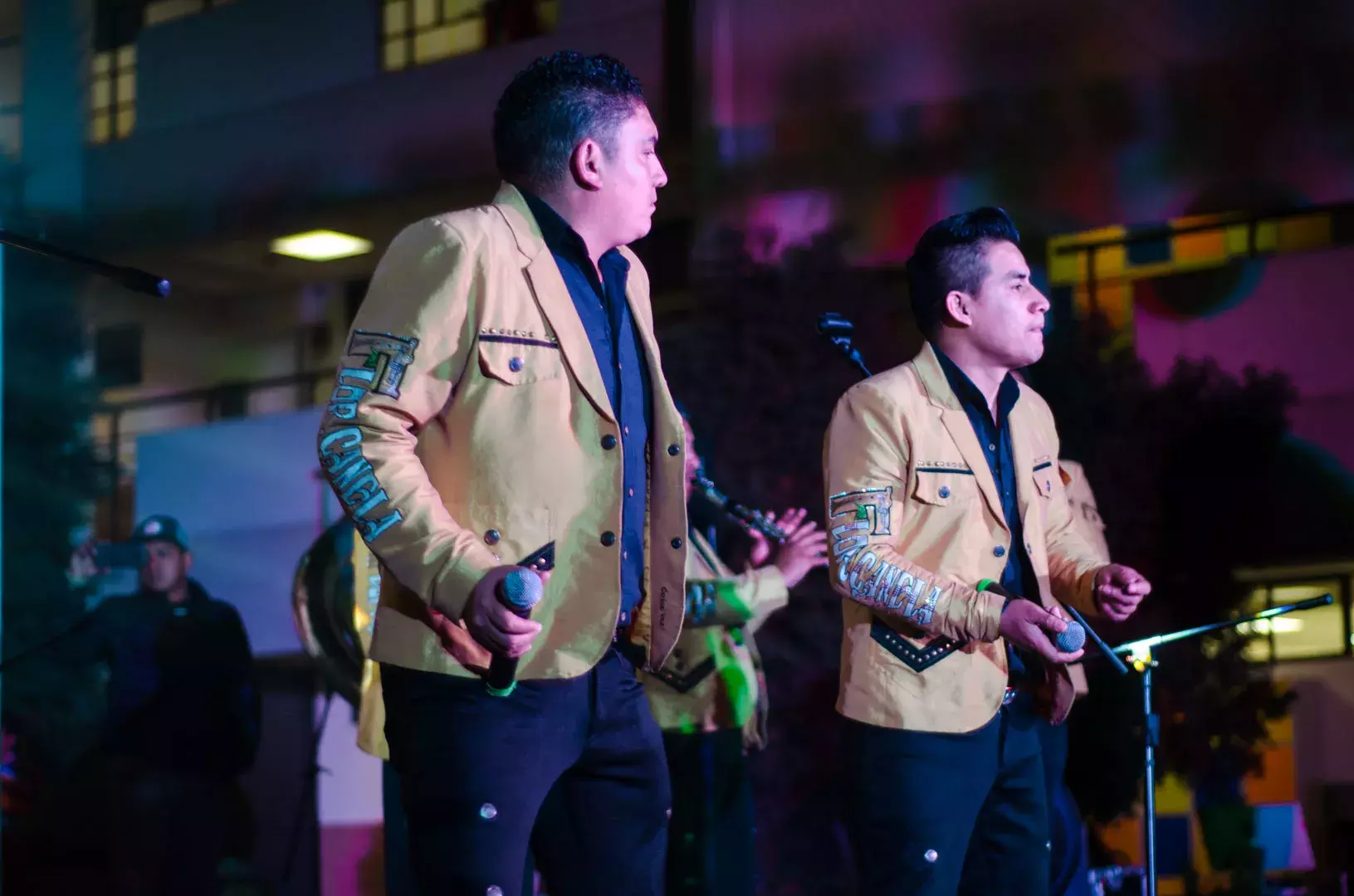 Fotografía del festejo de la noche mexicana en el TEC Toluca