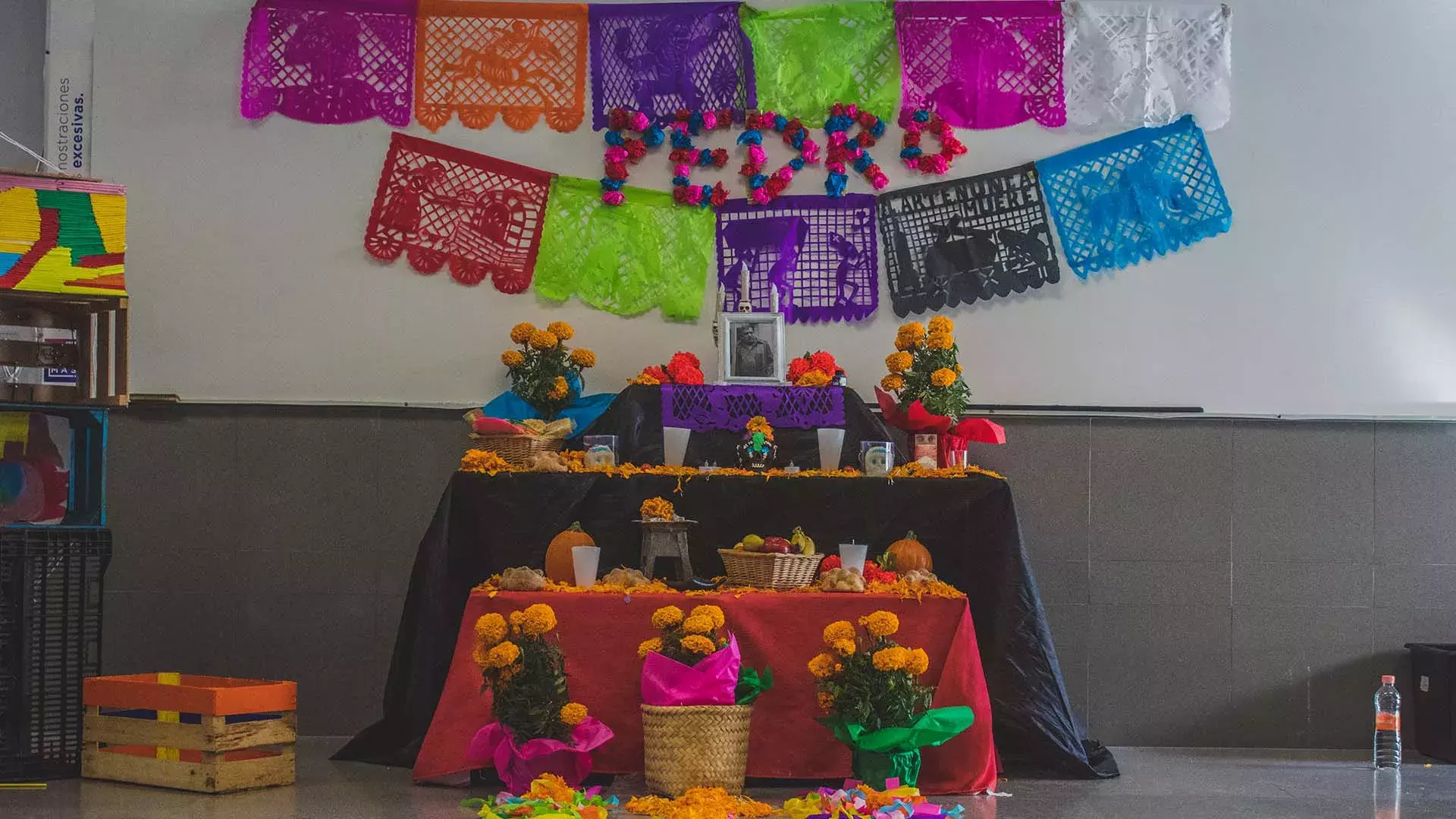 Muertec se lleva a cabo en la preparatoria del Tecnológico de Monterrey campus Toluca para celebrar el Día de Muertos