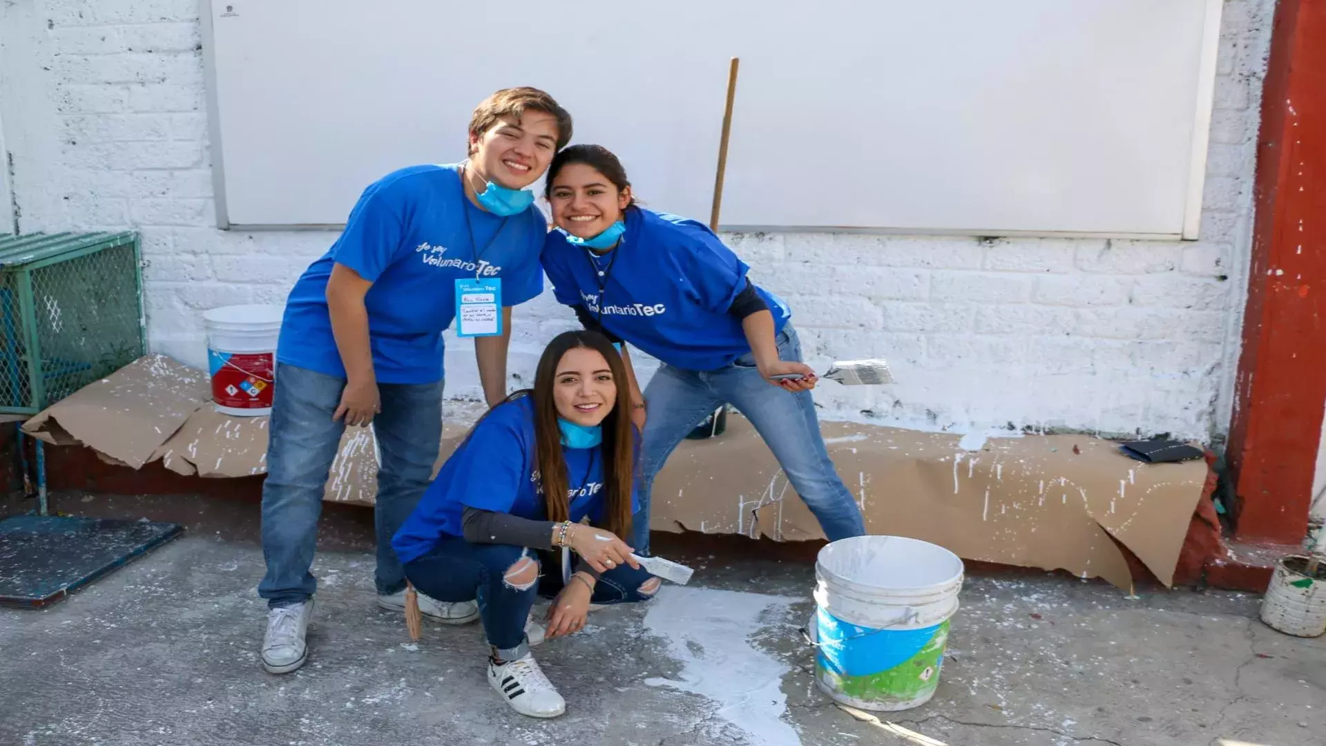 La comunidad del Tec Campus Toluca unió esfuerzos para pintar la escuela Mihuel Hidalgo en San Antonio Buenavista