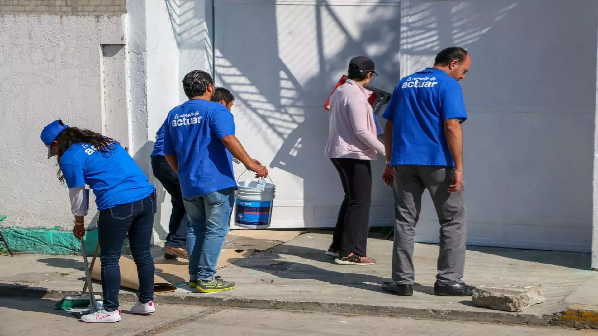 La comunidad del Tec Campus Toluca unió esfuerzos para pintar la escuela Mihuel Hidalgo en San Antonio Buenavista