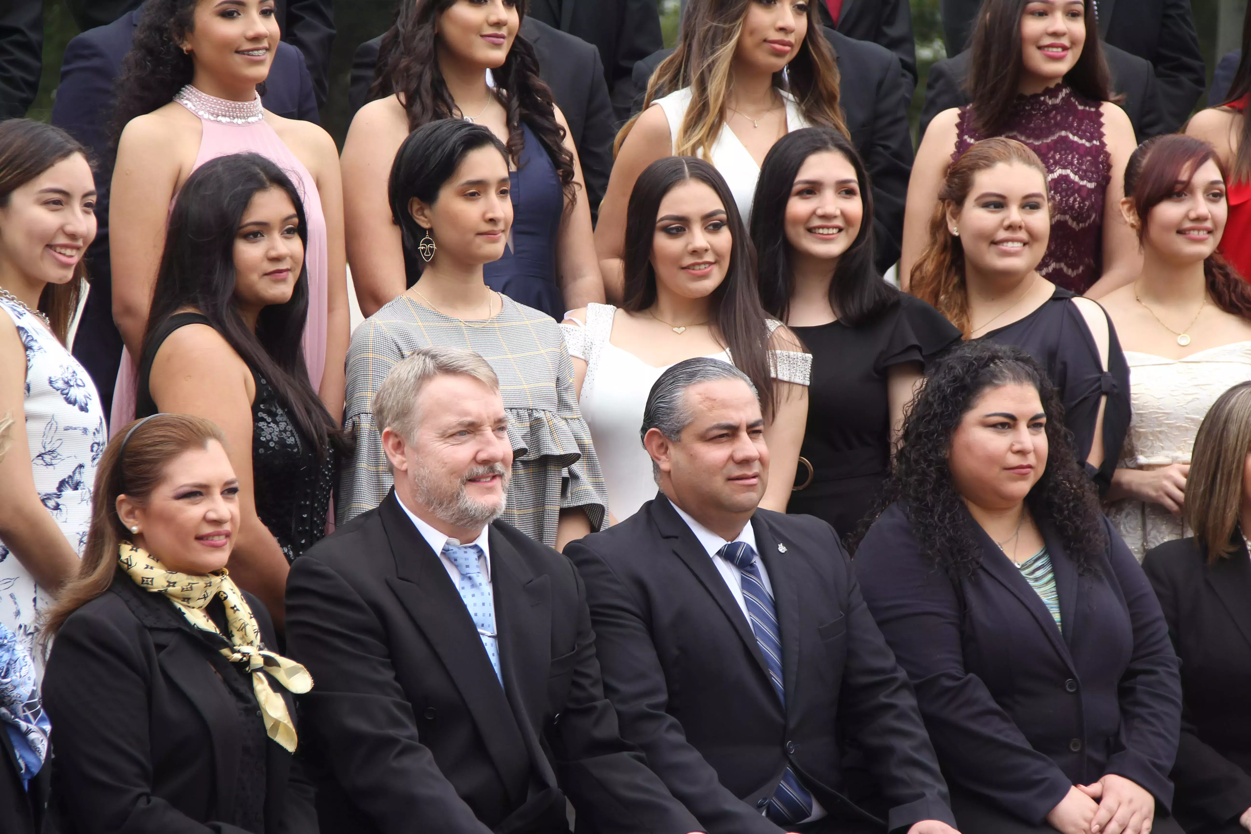 Foto de generación Profesional y PrepaTec