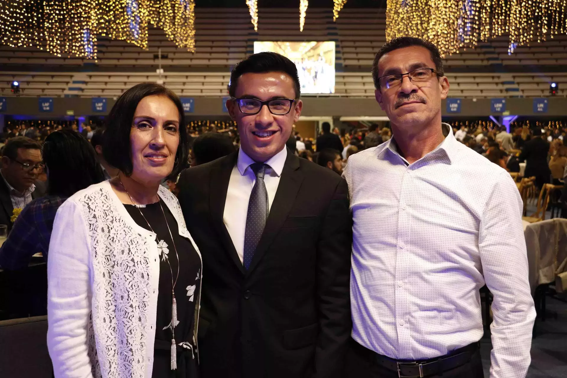 Así se vivió la ceremonia de firma de título del campus Monterrey